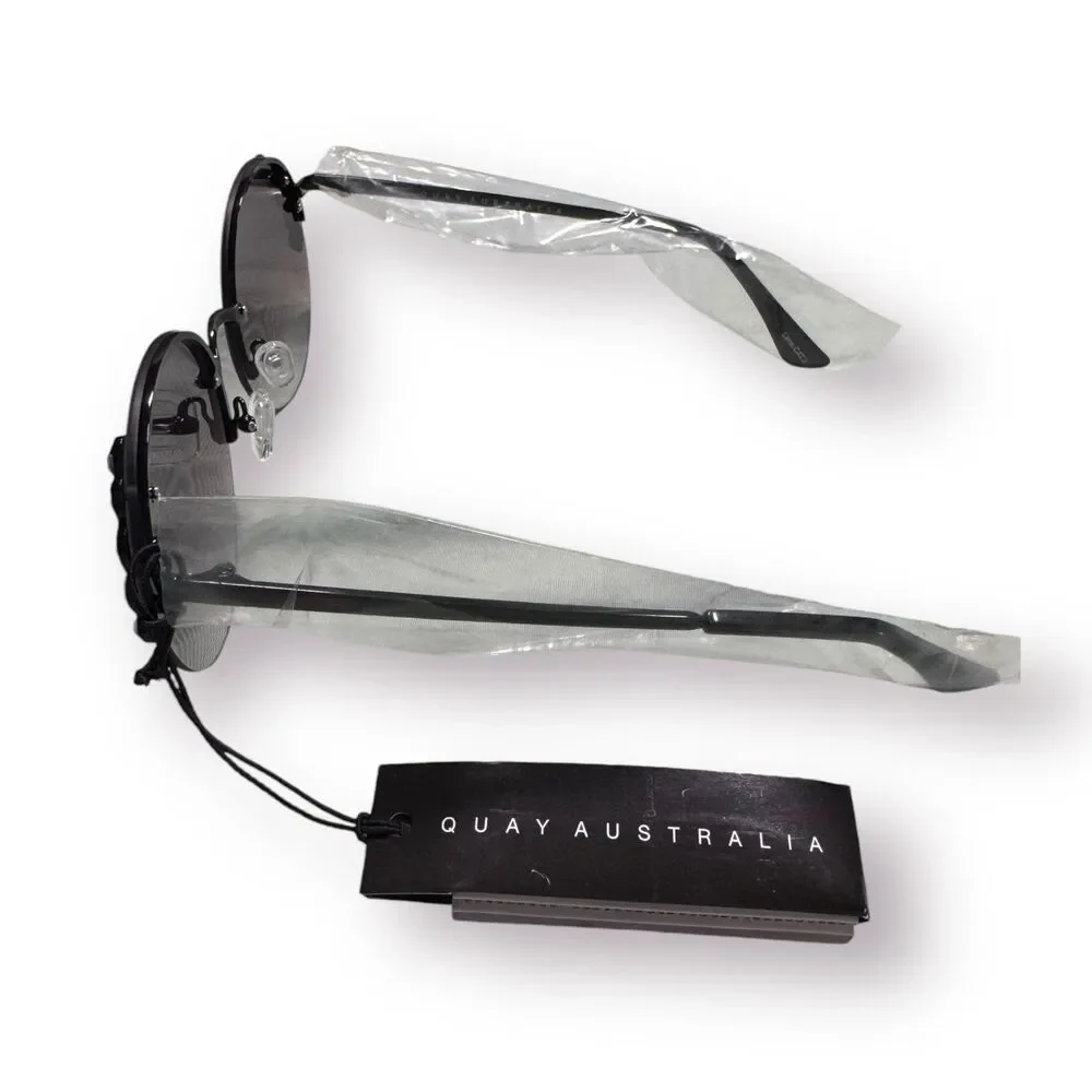 Quay Australia‎ Im Rich Sunglasses Black Sparkling Rhinestone Rare
